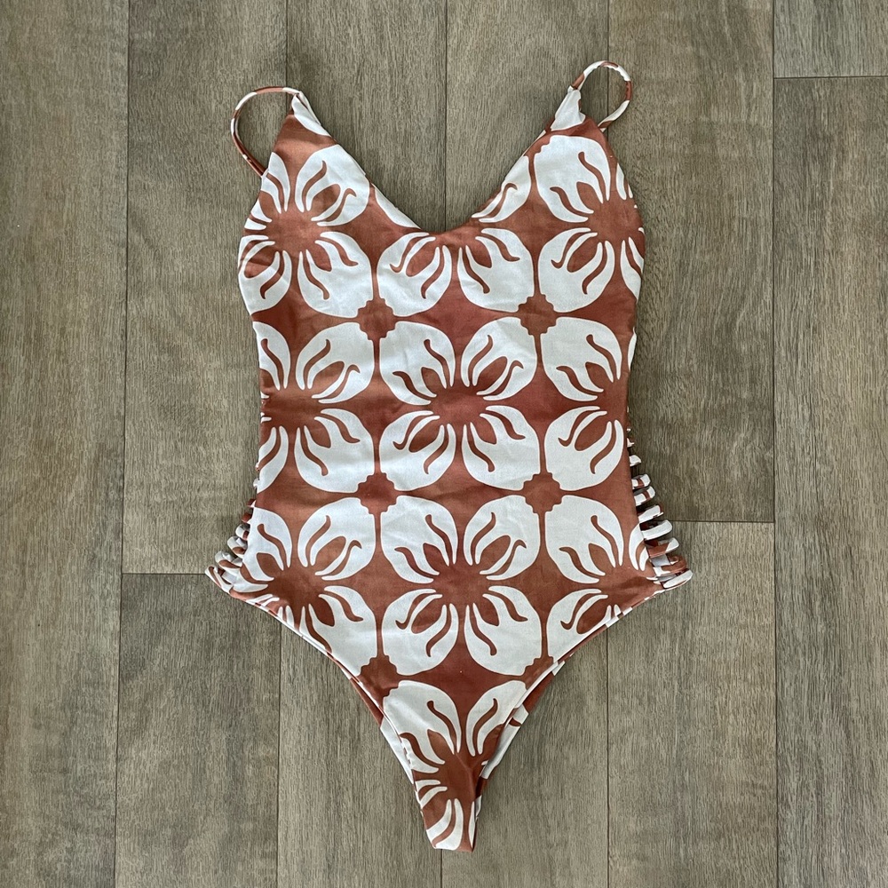 STONE FOX SWIM ONE PIECE